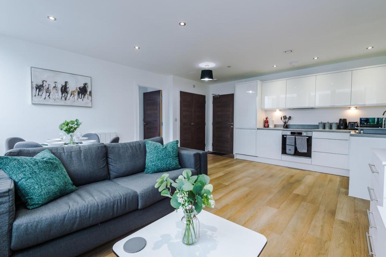 New! Stylish 2-Bed Apartment In Manchester By 53 Degrees Property - Amazing Location, Ideal For Small Groups - Sleeps 4! Εξωτερικό φωτογραφία