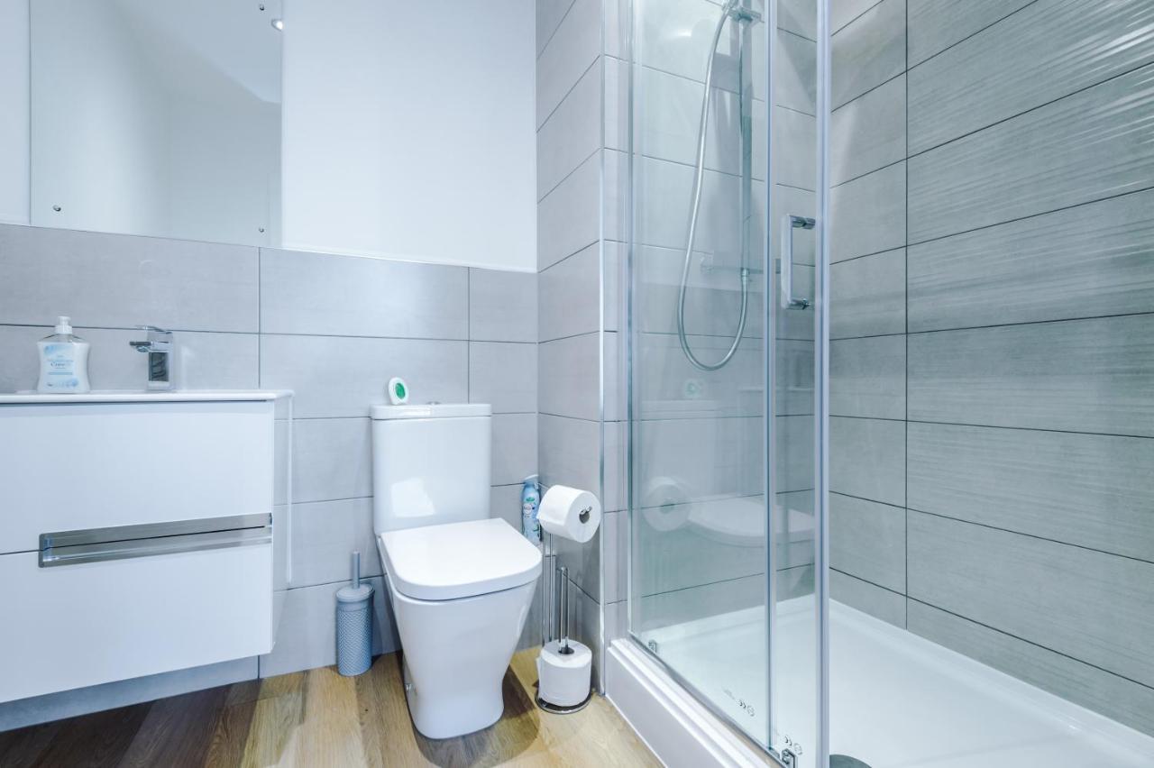 New! Stylish 2-Bed Apartment In Manchester By 53 Degrees Property - Amazing Location, Ideal For Small Groups - Sleeps 4! Εξωτερικό φωτογραφία