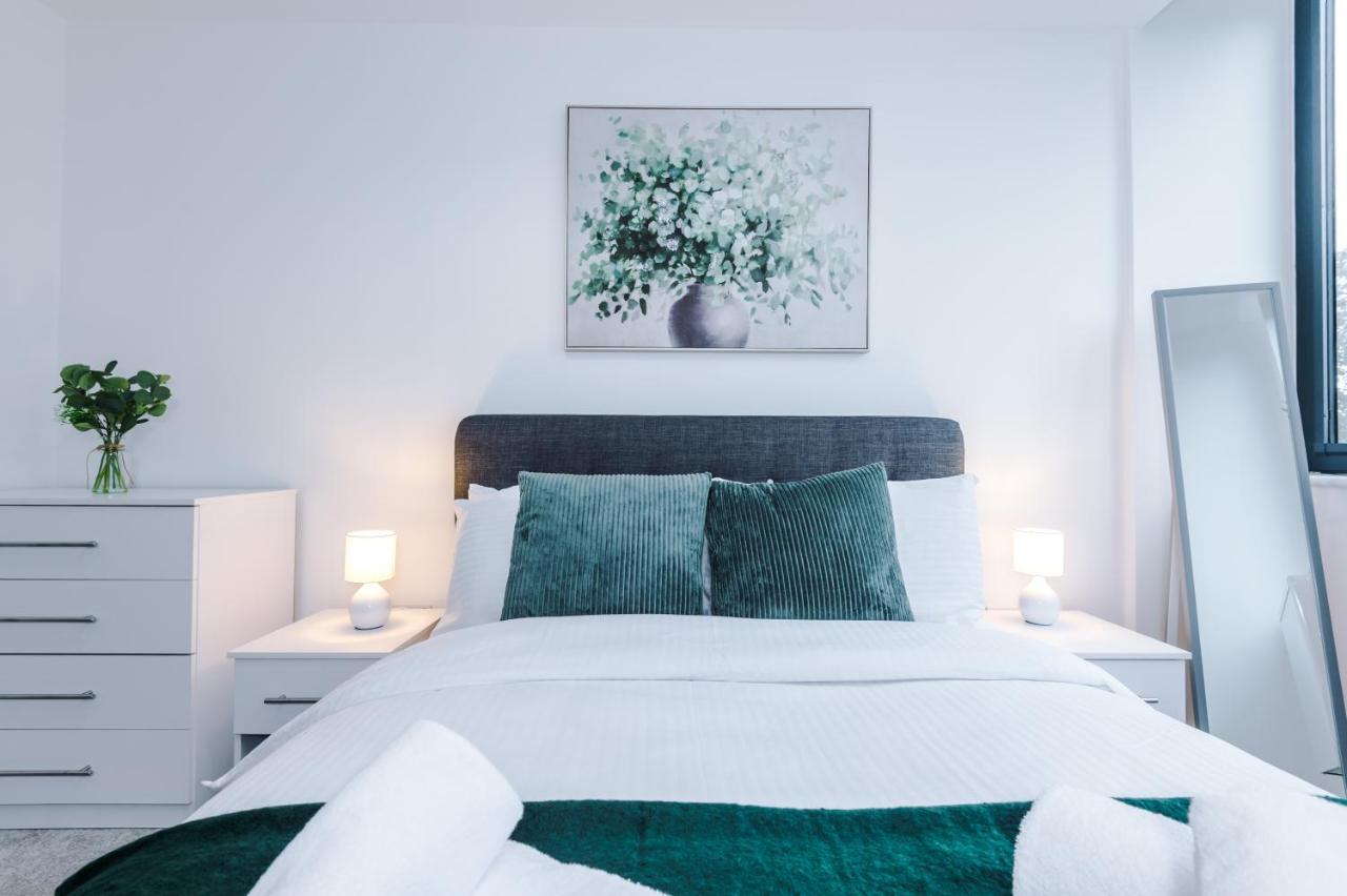 New! Stylish 2-Bed Apartment In Manchester By 53 Degrees Property - Amazing Location, Ideal For Small Groups - Sleeps 4! Εξωτερικό φωτογραφία